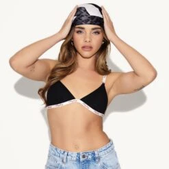 Bunny Every Way Scarf Black 16 Bunny Every Way Scarf Black -Fashion Clothing Store 21 542358 6918856048737 BUNNY EVERY WAY SCARF BLACK HEADSCARF 2521