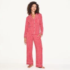 Women's Classic Sleep Set, Red Logo -Fashion Clothing Store 62 535810 6875554578529 CLASSIC SLEEP CLASSIC PJ SET RED PLAID 31326 WEBSIZE 66016990 c1b8 4041 ac1f 03228adb6626