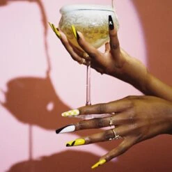 Press-on Nails -Fashion Clothing Store nailssquare